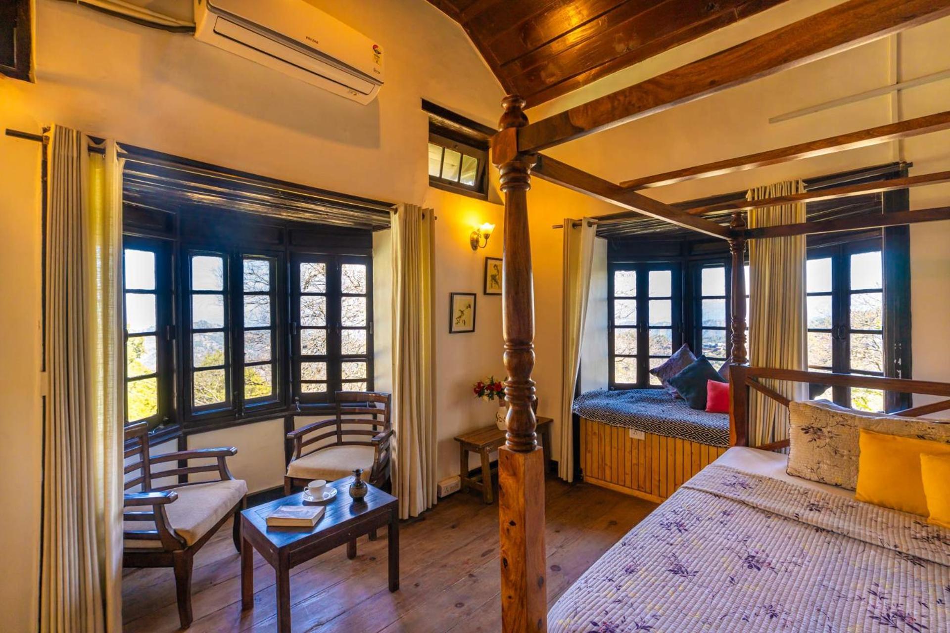 Stayvista At Padam Hill- Pet Friendly Villa With Garden カソーリ エクステリア 写真